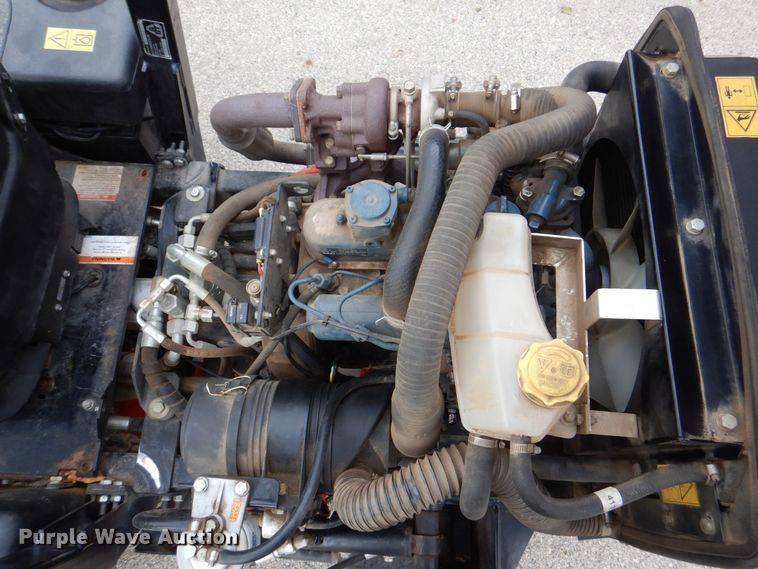 image for item MJ9917 2011 Jacobsen AR3  greens mower