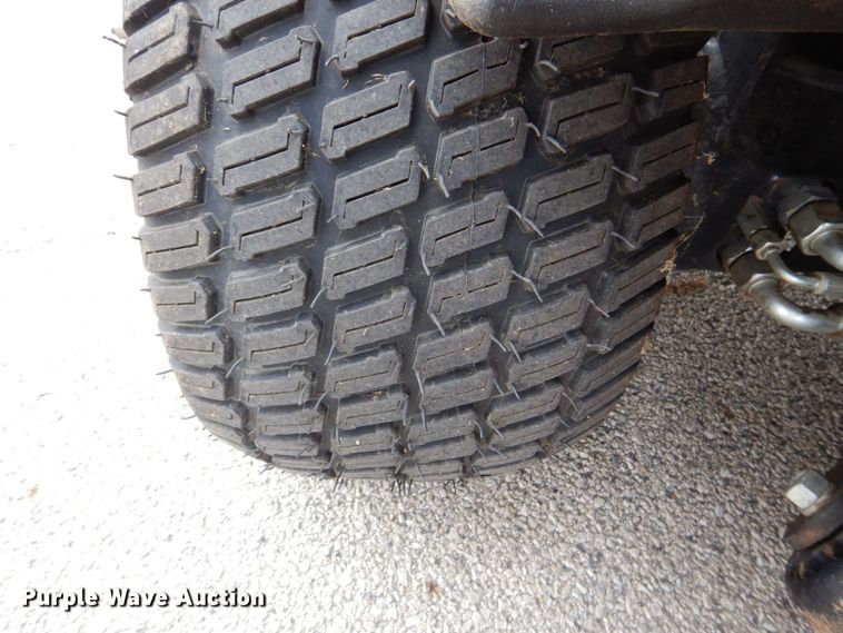 image for item MJ9917 2011 Jacobsen AR3  greens mower