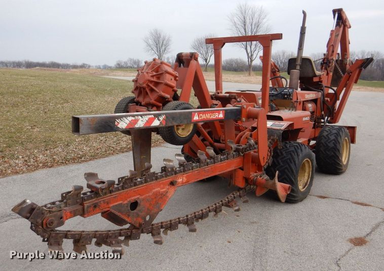 image for item MJ9918 1978 Ditch Witch R40  trencher
