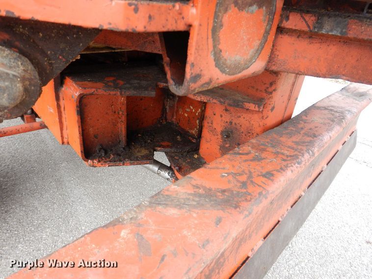 image for item MJ9918 1978 Ditch Witch R40  trencher