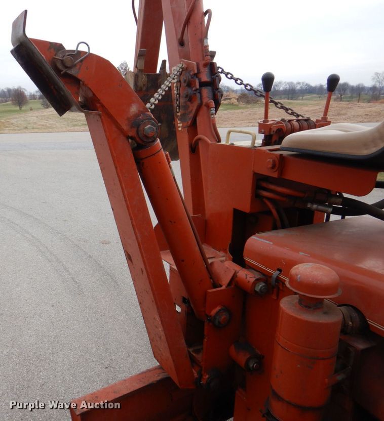 image for item MJ9918 1978 Ditch Witch R40  trencher