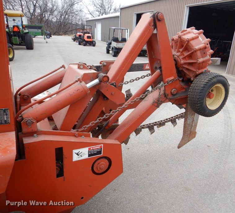 image for item MJ9918 1978 Ditch Witch R40  trencher