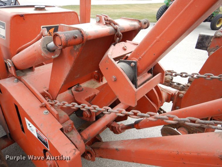 image for item MJ9918 1978 Ditch Witch R40  trencher