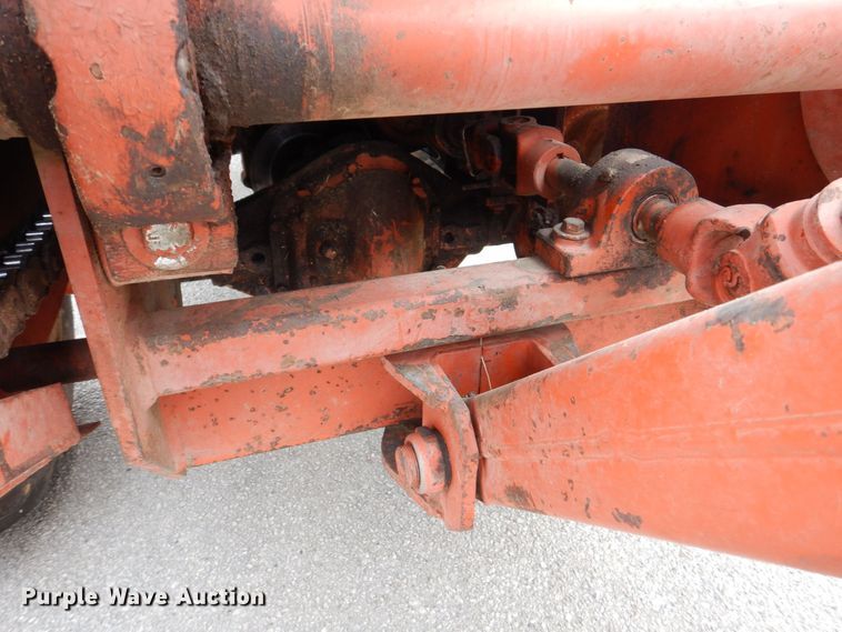 image for item MJ9918 1978 Ditch Witch R40  trencher