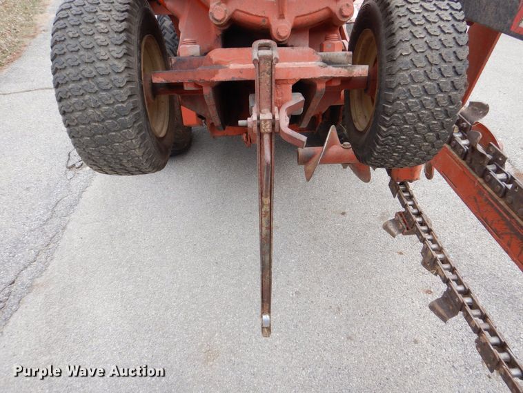 image for item MJ9918 1978 Ditch Witch R40  trencher