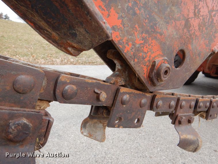 image for item MJ9918 1978 Ditch Witch R40  trencher