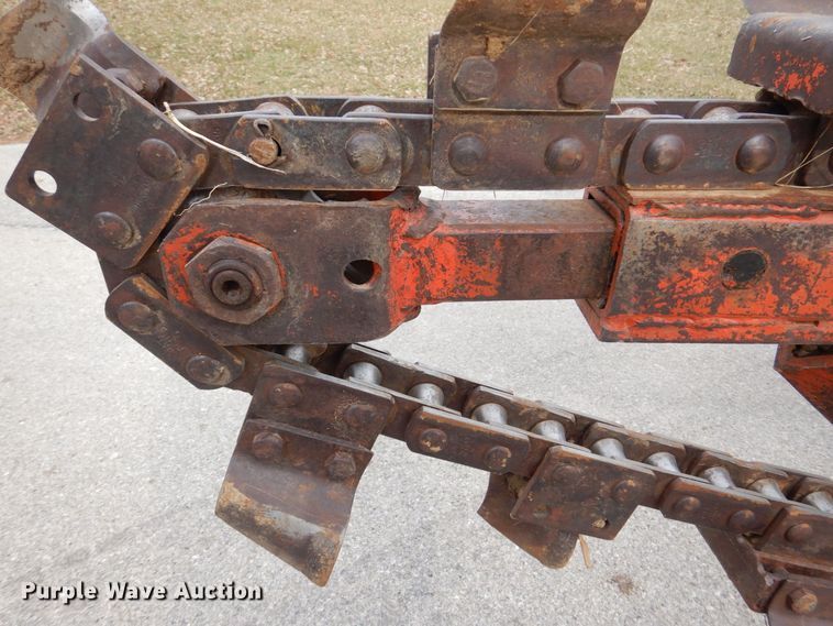 image for item MJ9918 1978 Ditch Witch R40  trencher