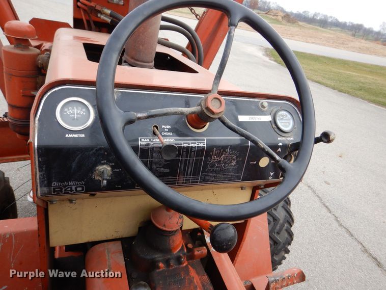 image for item MJ9918 1978 Ditch Witch R40  trencher