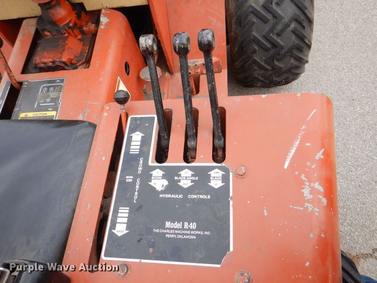 image for item MJ9918 1978 Ditch Witch R40  trencher