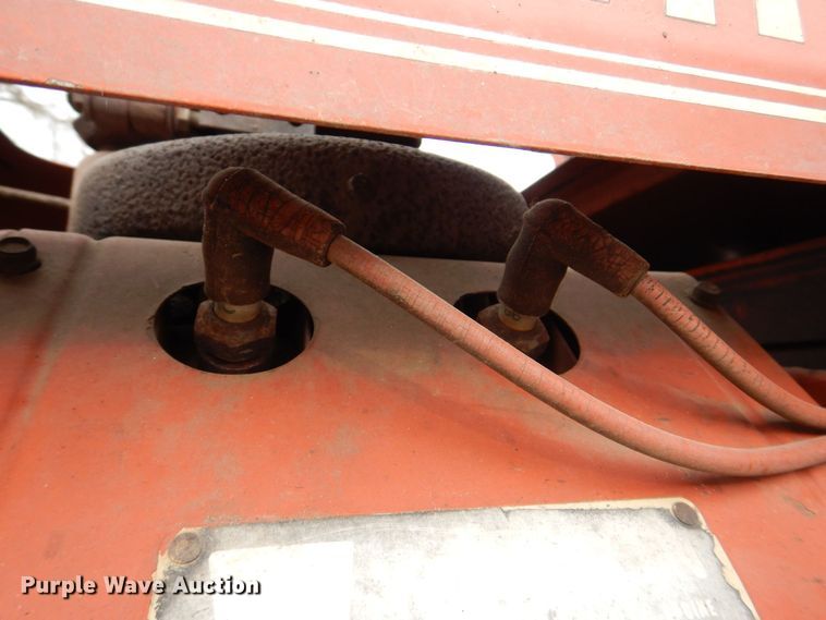 image for item MJ9918 1978 Ditch Witch R40  trencher