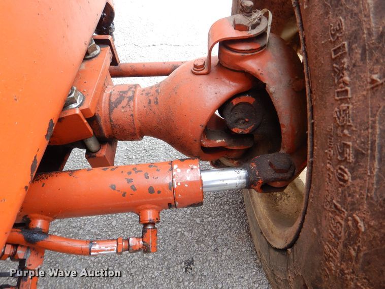 image for item MJ9918 1978 Ditch Witch R40  trencher