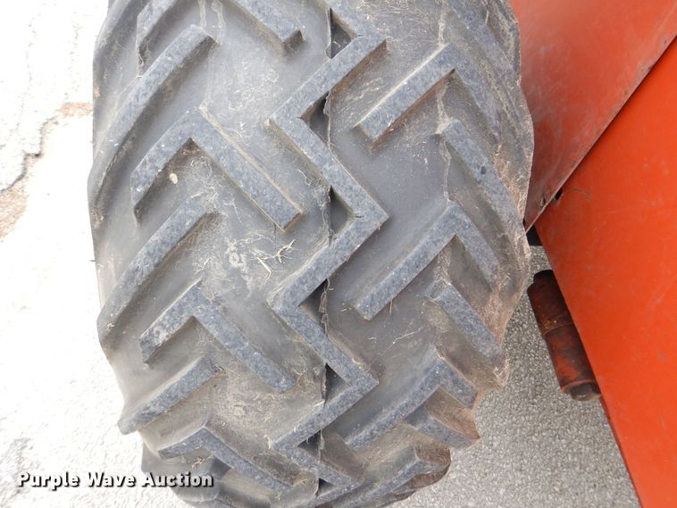 image for item MJ9918 1978 Ditch Witch R40  trencher