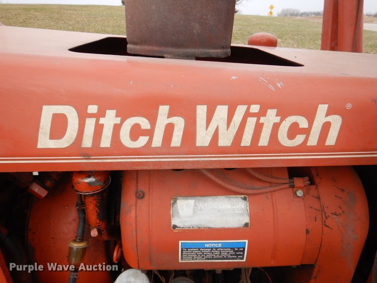 image for item MJ9918 1978 Ditch Witch R40  trencher