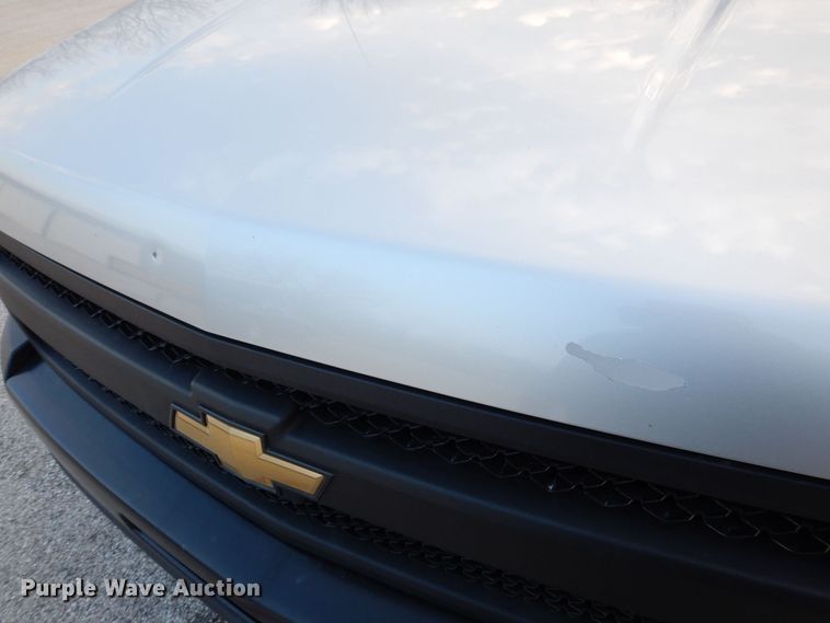 image for item MJ9919 2011 Chevrolet Silverado 1500  Ext. Cab pickup truck