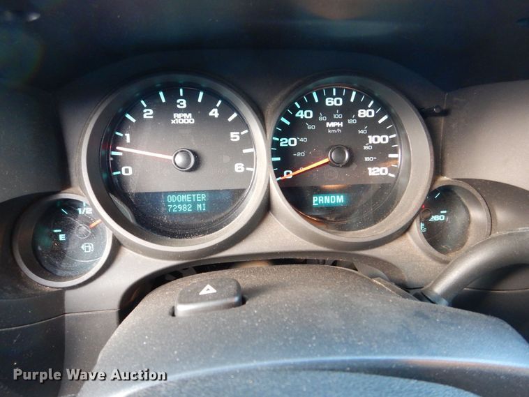 image for item MJ9919 2011 Chevrolet Silverado 1500  Ext. Cab pickup truck