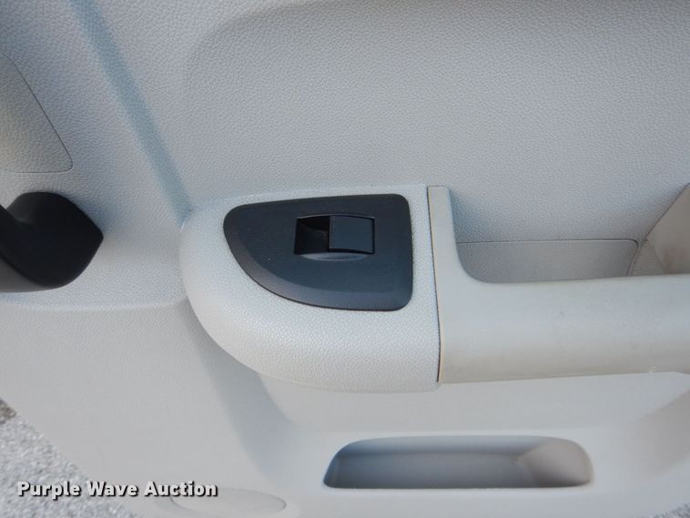 image for item MJ9919 2011 Chevrolet Silverado 1500  Ext. Cab pickup truck