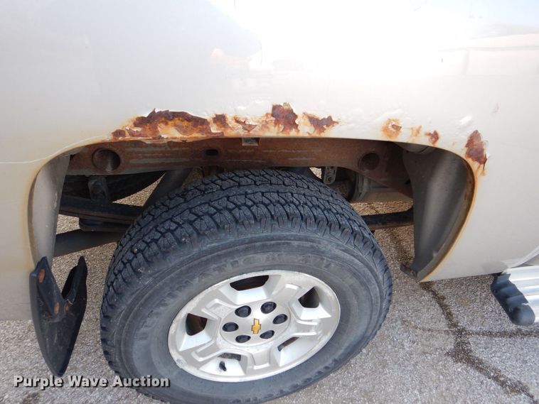 image for item MJ9920 2008 Chevrolet Silverado 1500 LT  Ext. Cab pickup truck