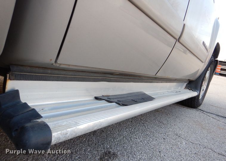 image for item MJ9920 2008 Chevrolet Silverado 1500 LT  Ext. Cab pickup truck