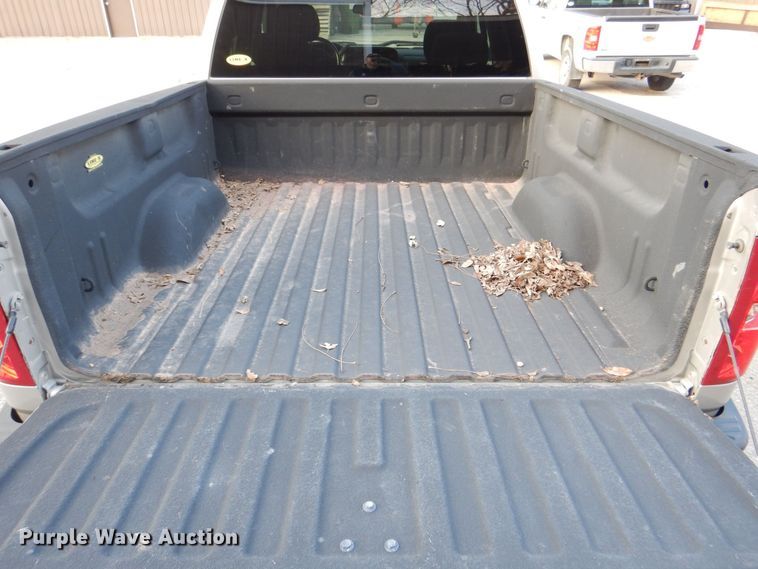 image for item MJ9920 2008 Chevrolet Silverado 1500 LT  Ext. Cab pickup truck