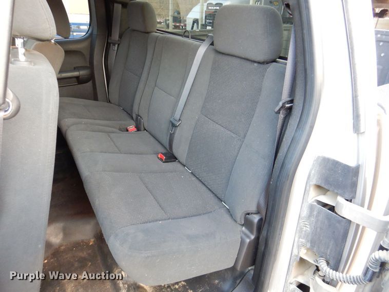 image for item MJ9920 2008 Chevrolet Silverado 1500 LT  Ext. Cab pickup truck