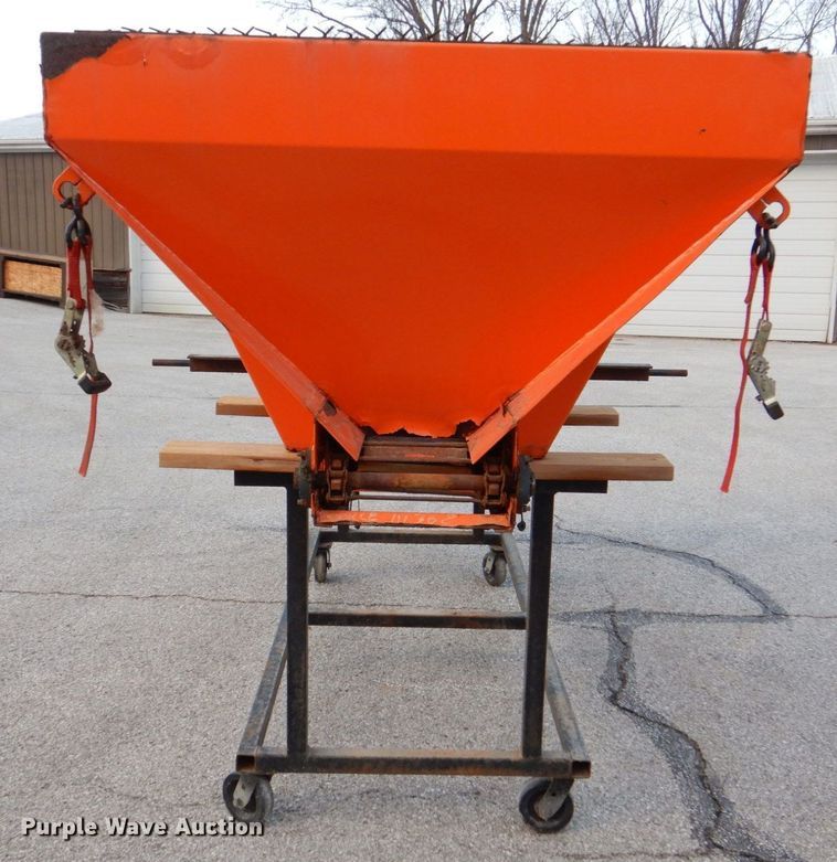 image for item MJ9923 2011 Henderson FSP2X9XHYDXMILD  spreader