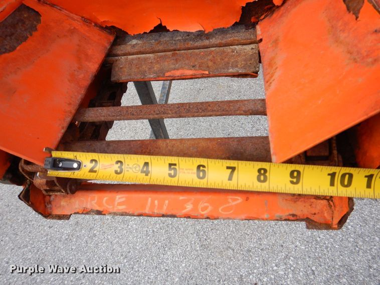 image for item MJ9923 2011 Henderson FSP2X9XHYDXMILD  spreader