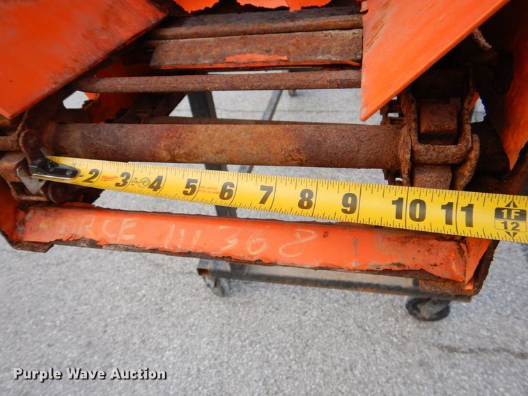 image for item MJ9923 2011 Henderson FSP2X9XHYDXMILD  spreader