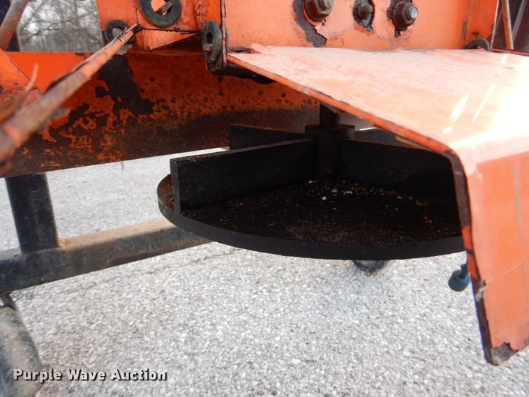 image for item MJ9923 2011 Henderson FSP2X9XHYDXMILD  spreader