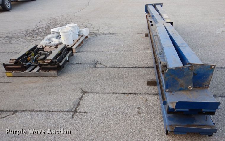 image for item MJ9924 2006 Bend Pak HD-12-B  four post automotive lift