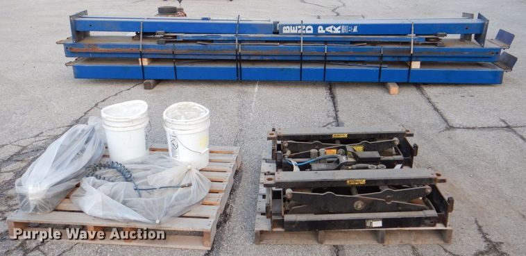 image for item MJ9924 2006 Bend Pak HD-12-B  four post automotive lift