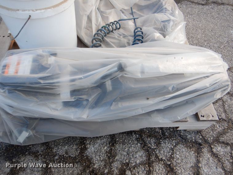 image for item MJ9924 2006 Bend Pak HD-12-B  four post automotive lift