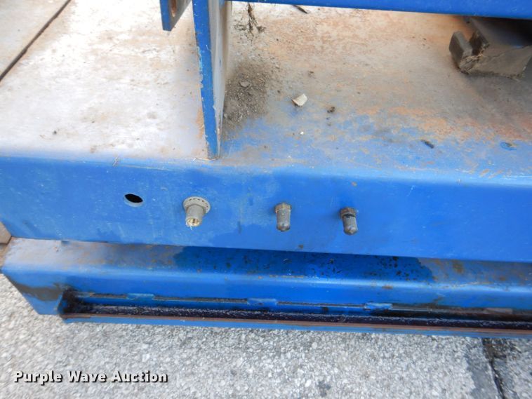 image for item MJ9924 2006 Bend Pak HD-12-B  four post automotive lift