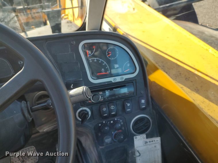 image for item MM9792 JCB 541-70  telehandler