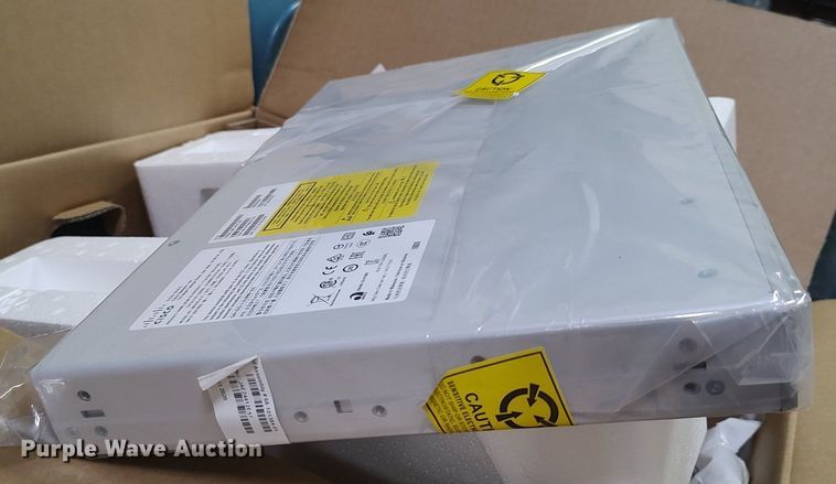 image for item MM9797 (9) Cisco C9200L ethernet switches