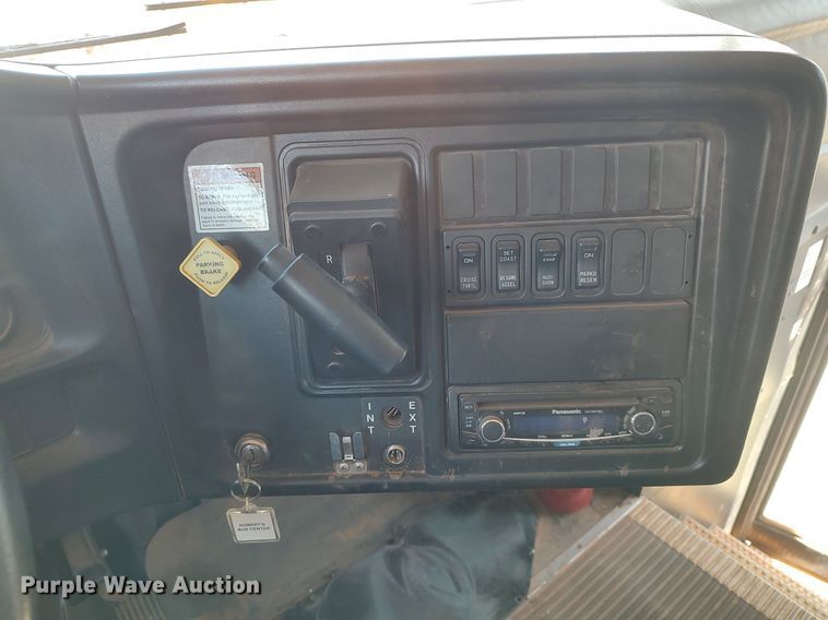 image for item MM9806 2012 International  school bus