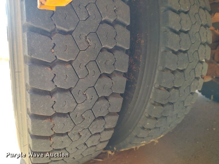 image for item MM9806 2012 International  school bus