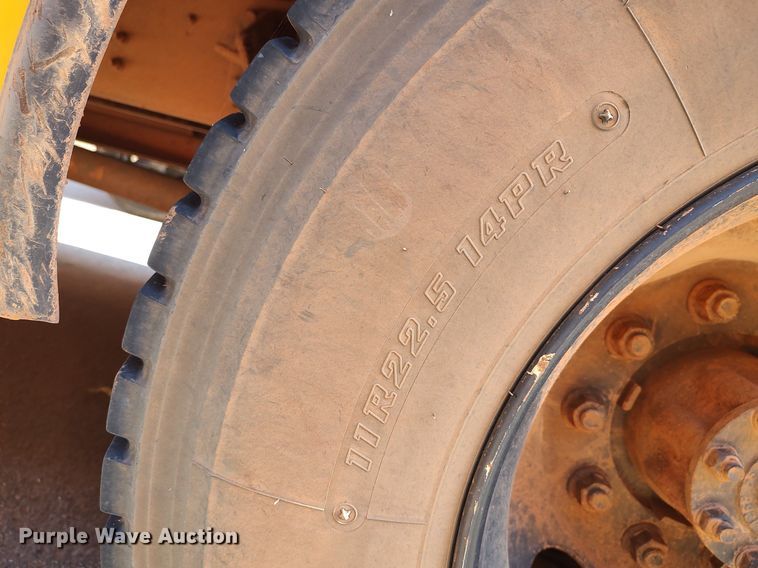 image for item MM9806 2012 International  school bus