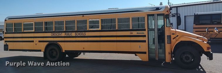 image for item MM9807 2006 Blue Bird  school bus
