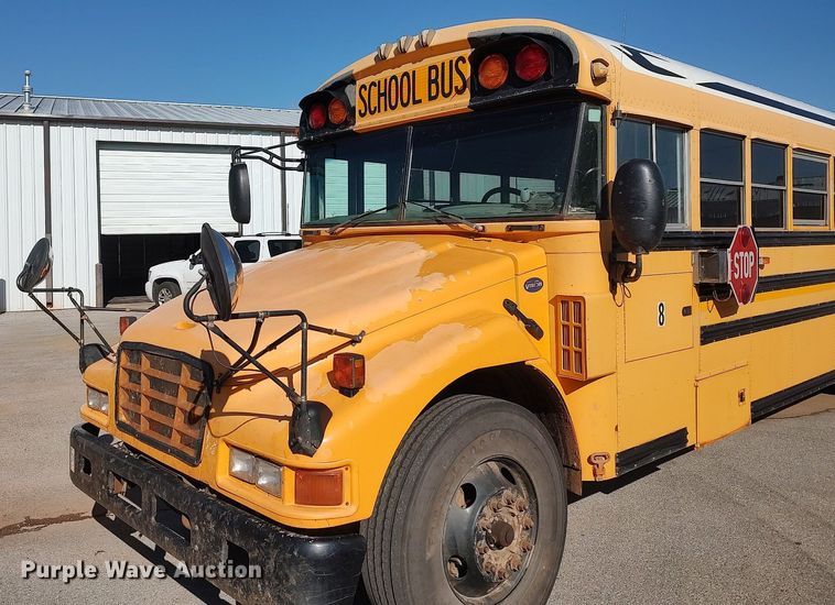 image for item MM9807 2006 Blue Bird  school bus
