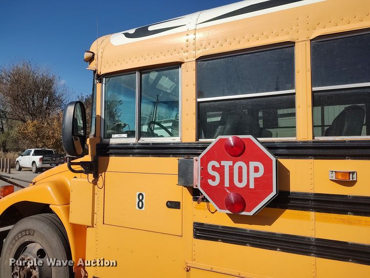 image for item MM9807 2006 Blue Bird  school bus