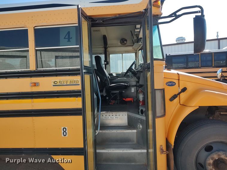 image for item MM9807 2006 Blue Bird  school bus