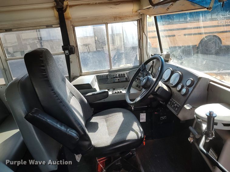 image for item MM9807 2006 Blue Bird  school bus