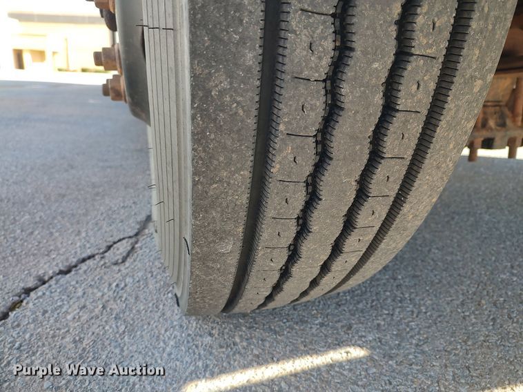 image for item MM9807 2006 Blue Bird  school bus