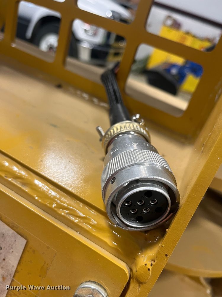 image for item MN9429 DFM  skid steer feller buncher