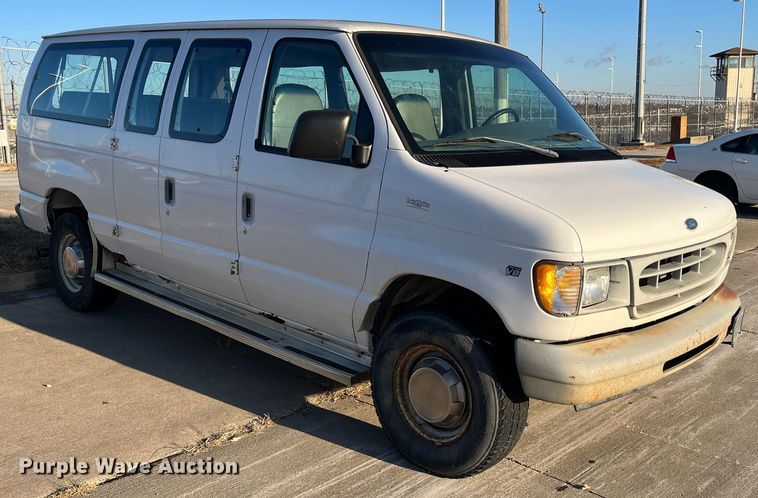 image for item MN9434 1998 Ford Club Wagon  van