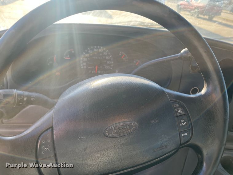 image for item MN9434 1998 Ford Club Wagon  van