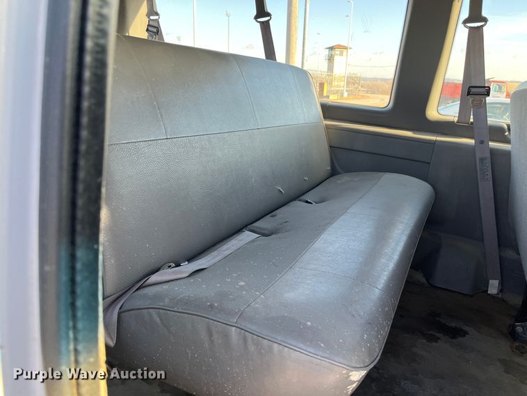 image for item MN9434 1998 Ford Club Wagon  van