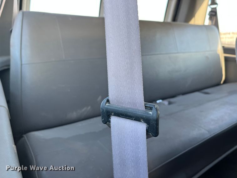 image for item MN9434 1998 Ford Club Wagon  van