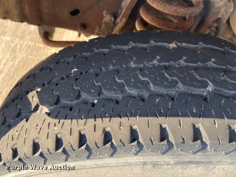 image for item MN9434 1998 Ford Club Wagon  van