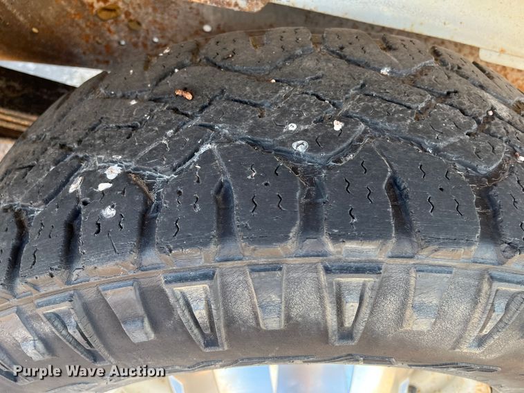 image for item MN9434 1998 Ford Club Wagon  van